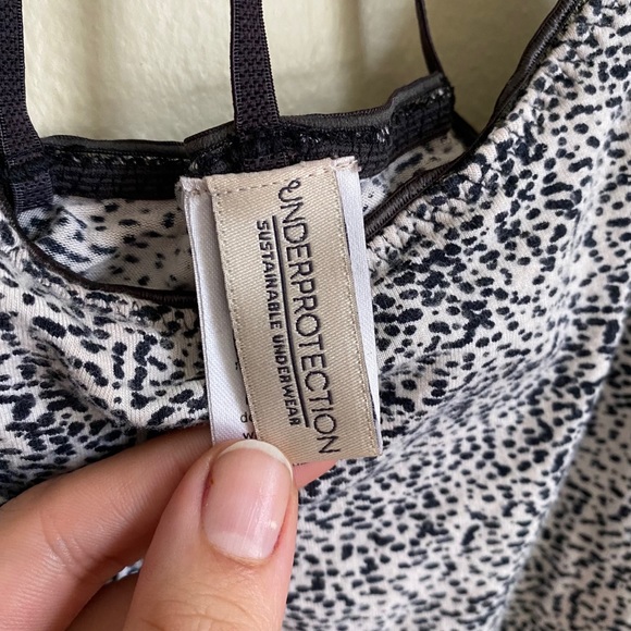 Bodysuit - Picture 5 of 6